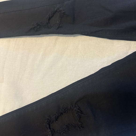 Knee Rip Skinny Jeans - Picture 2 of 3